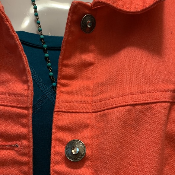 Denim and Company jean jacket size large - Picture 4 of 8